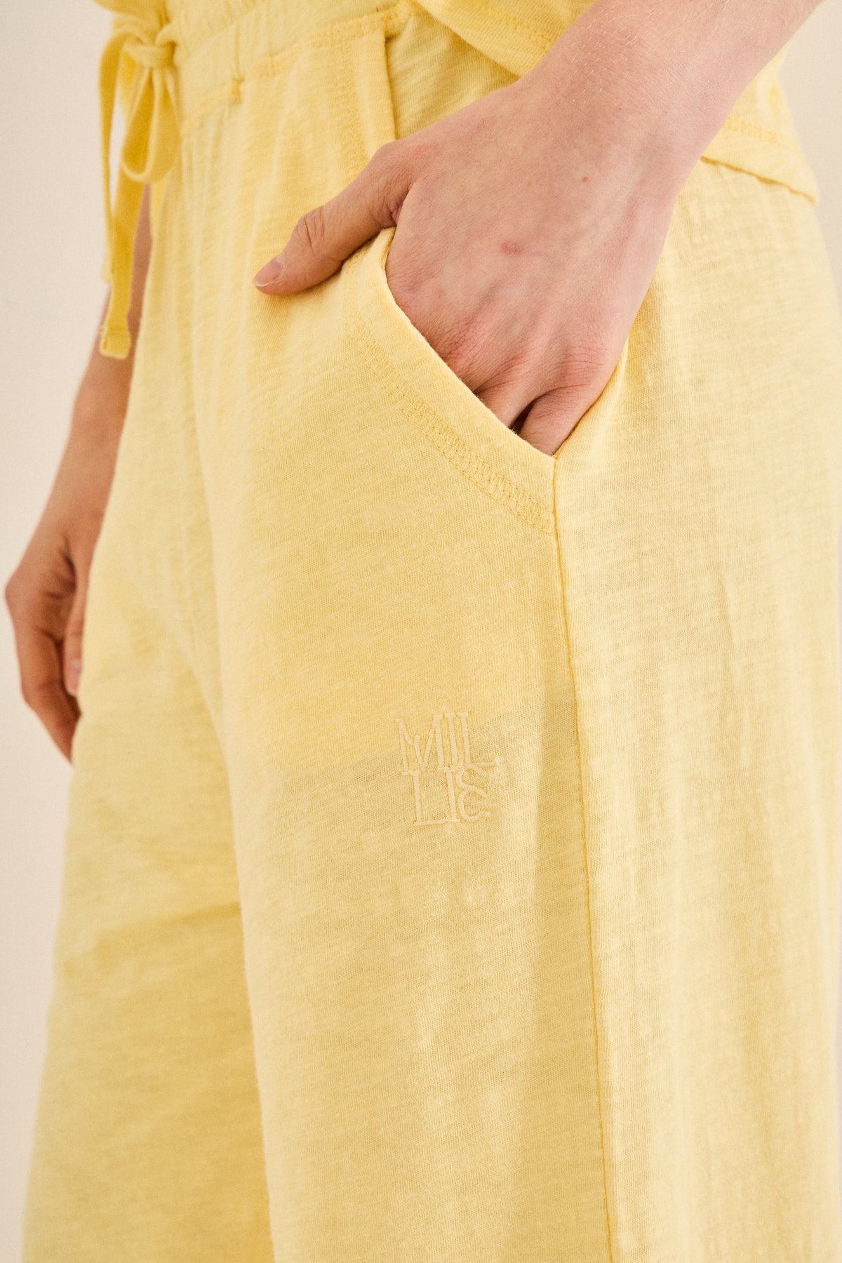 #color_amarillo
