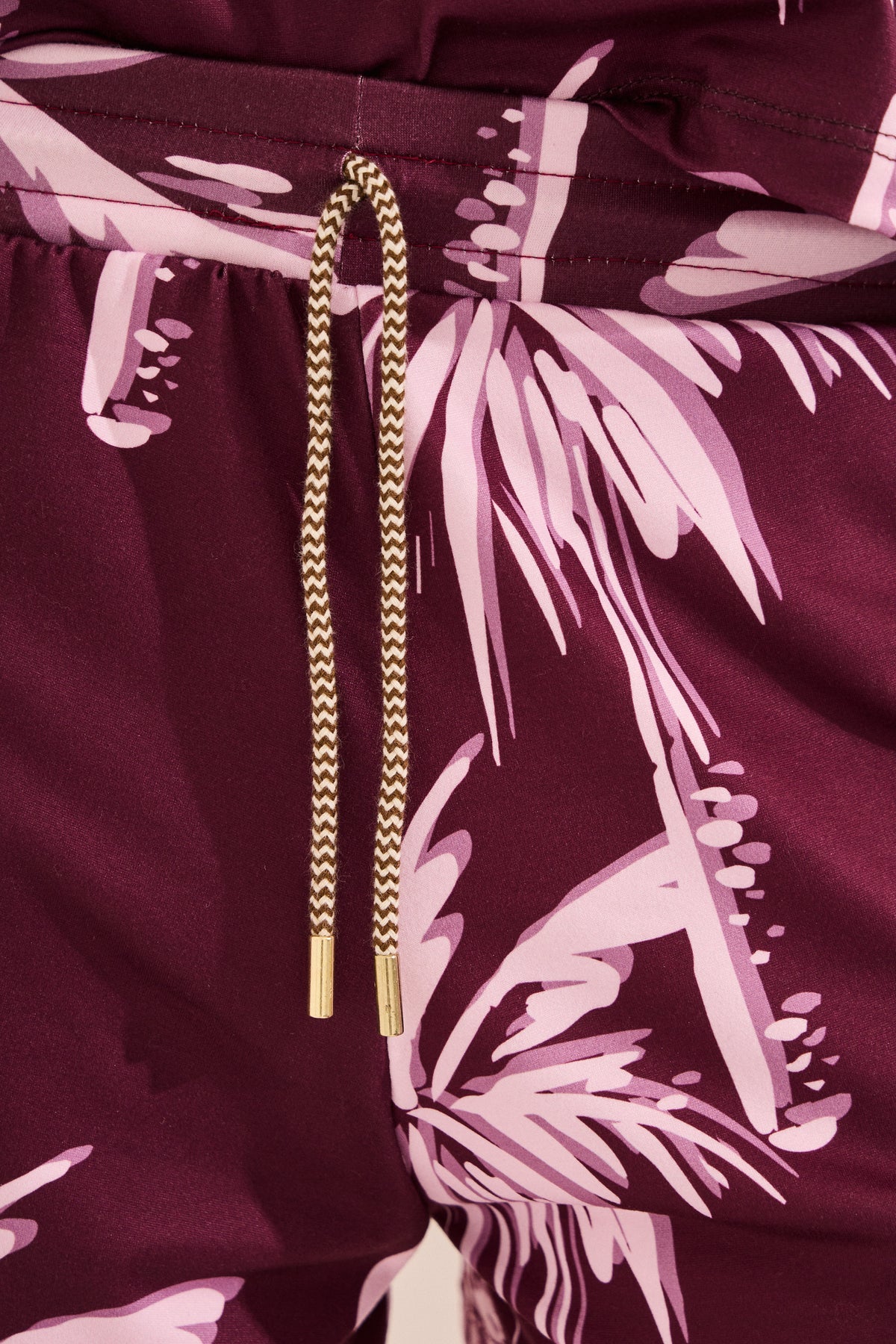 #color_bordo