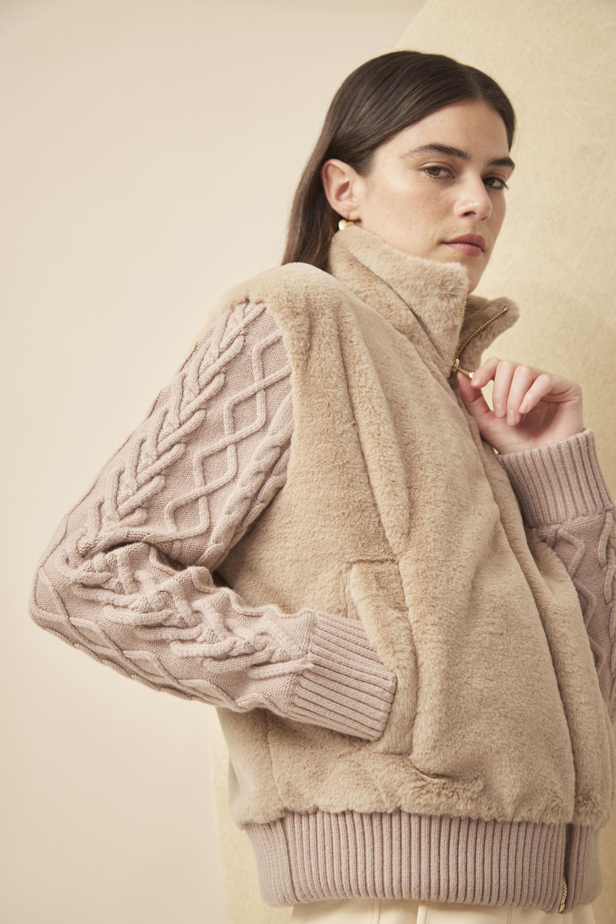 #color_beige