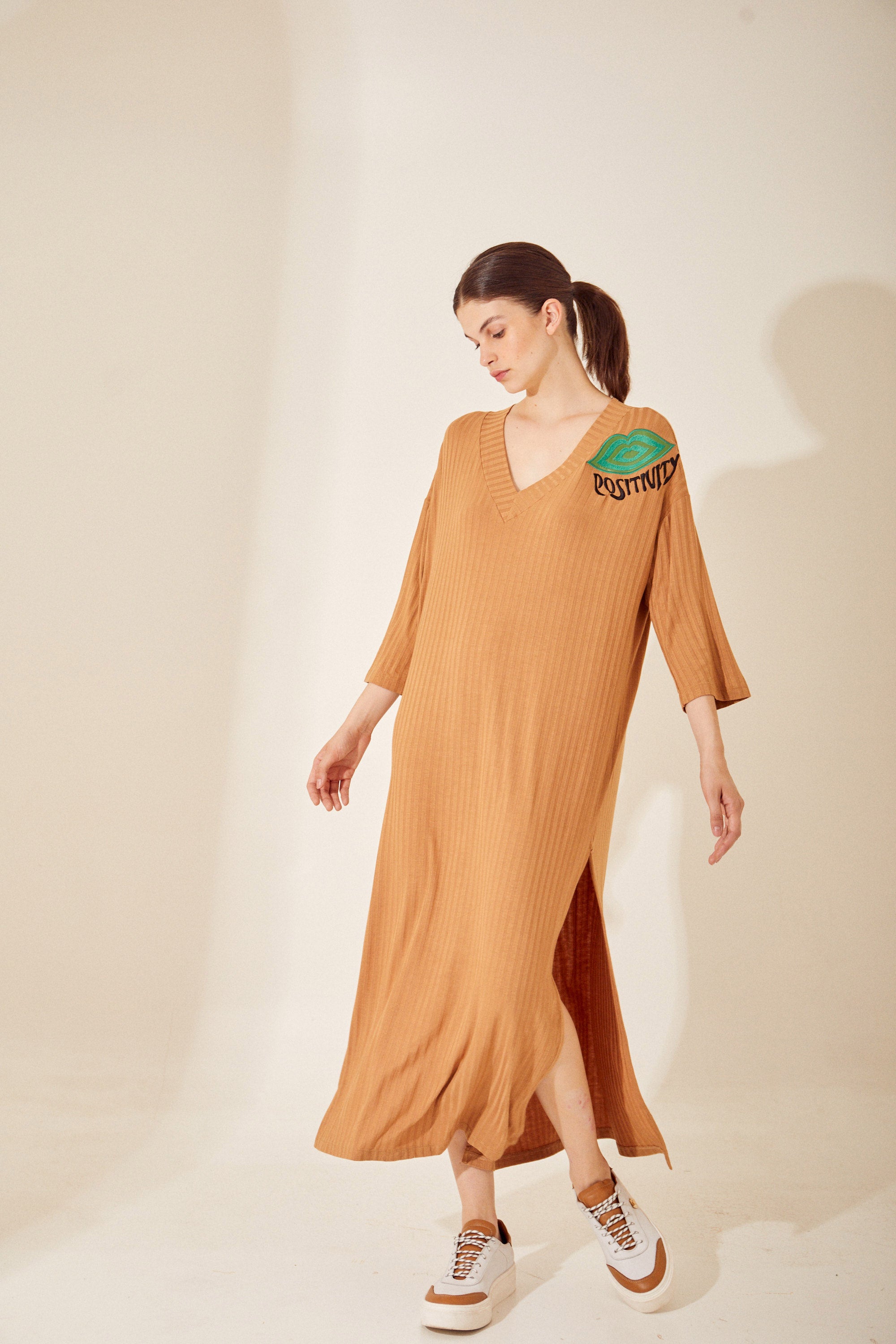 #color_camel