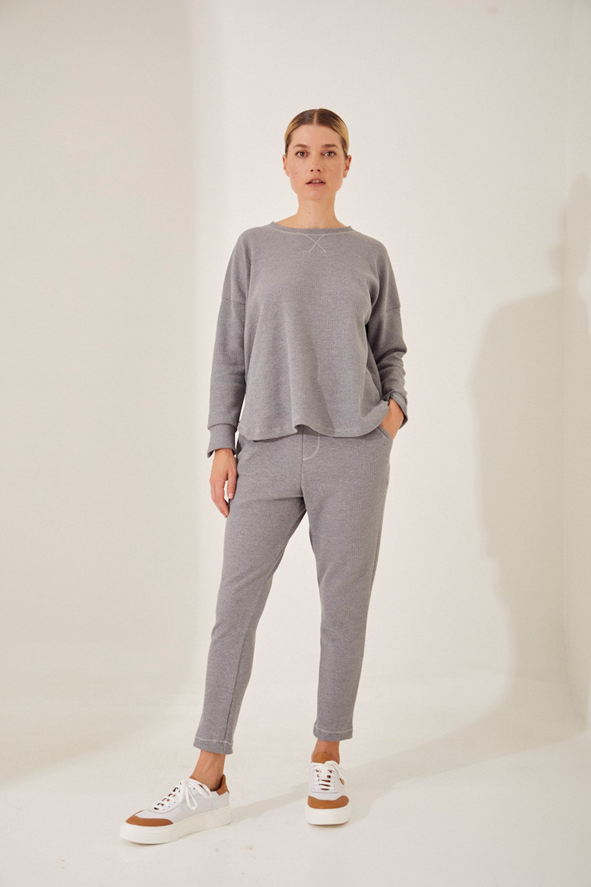 #color_gris