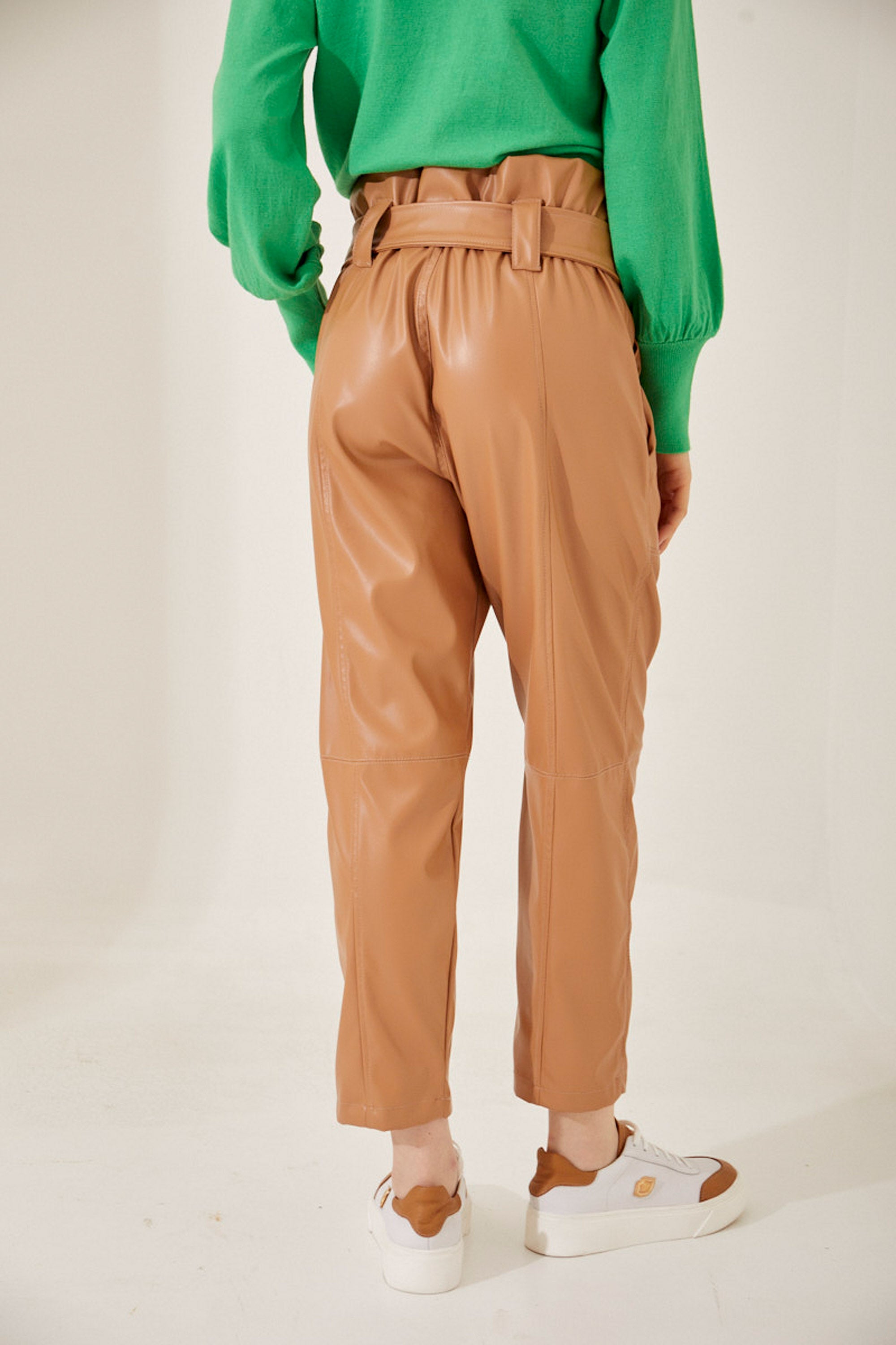 #color_camel