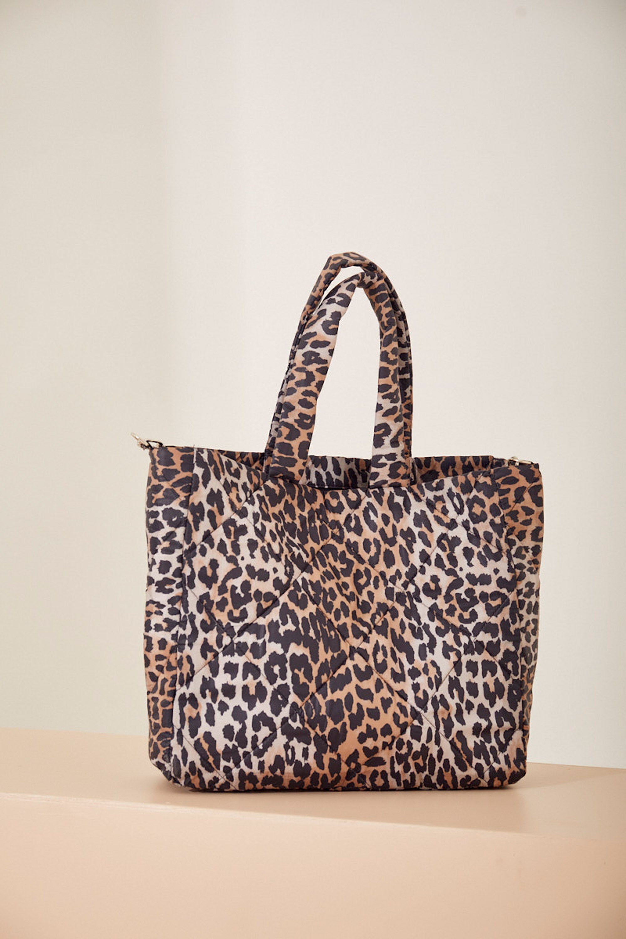 Tote Tribeca