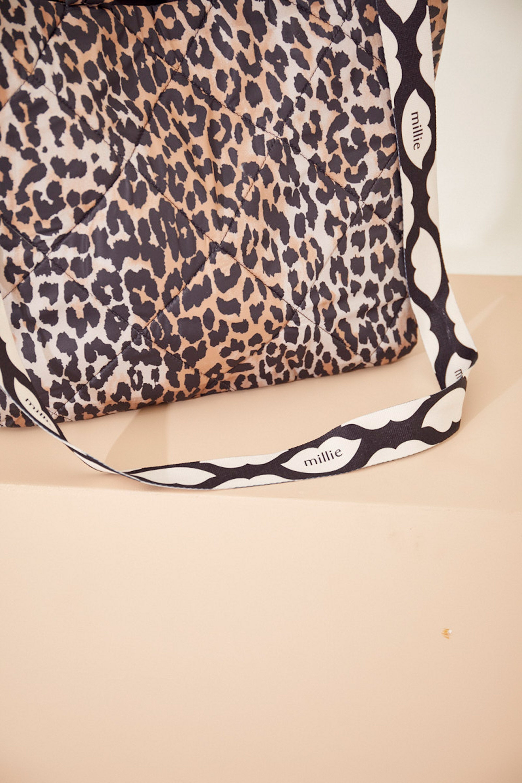 Tote Tribeca