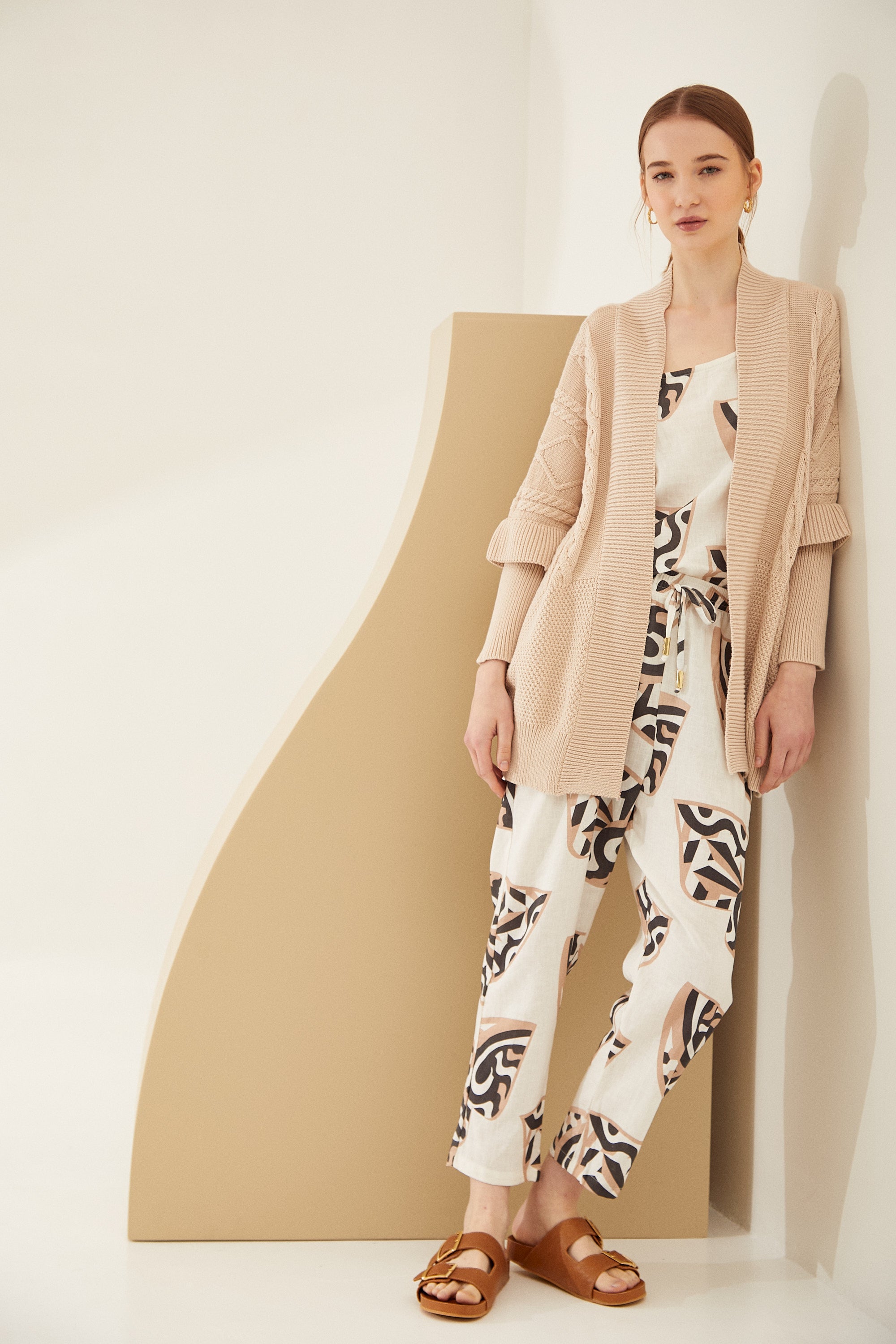 #color_beige