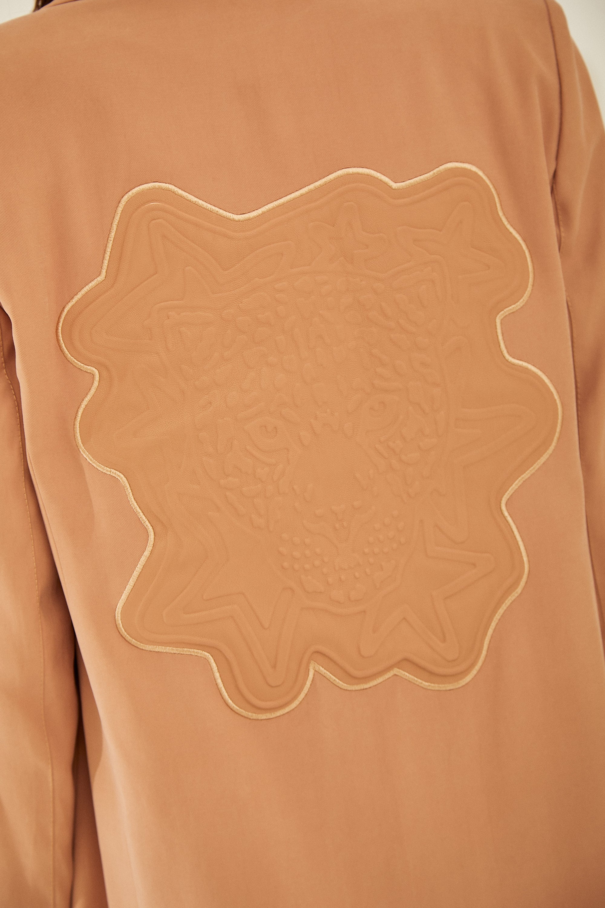 #color_camel