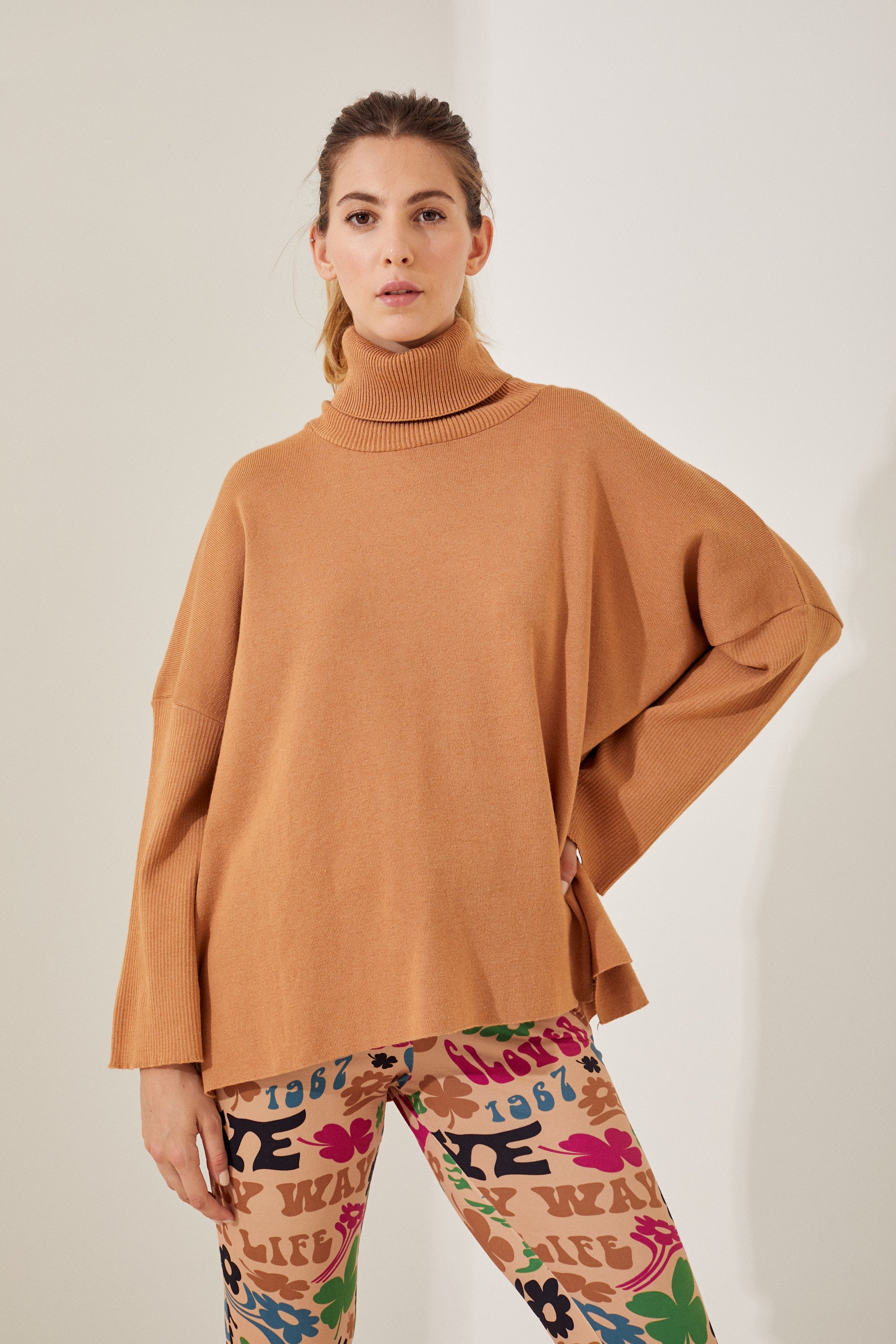 #color_camel