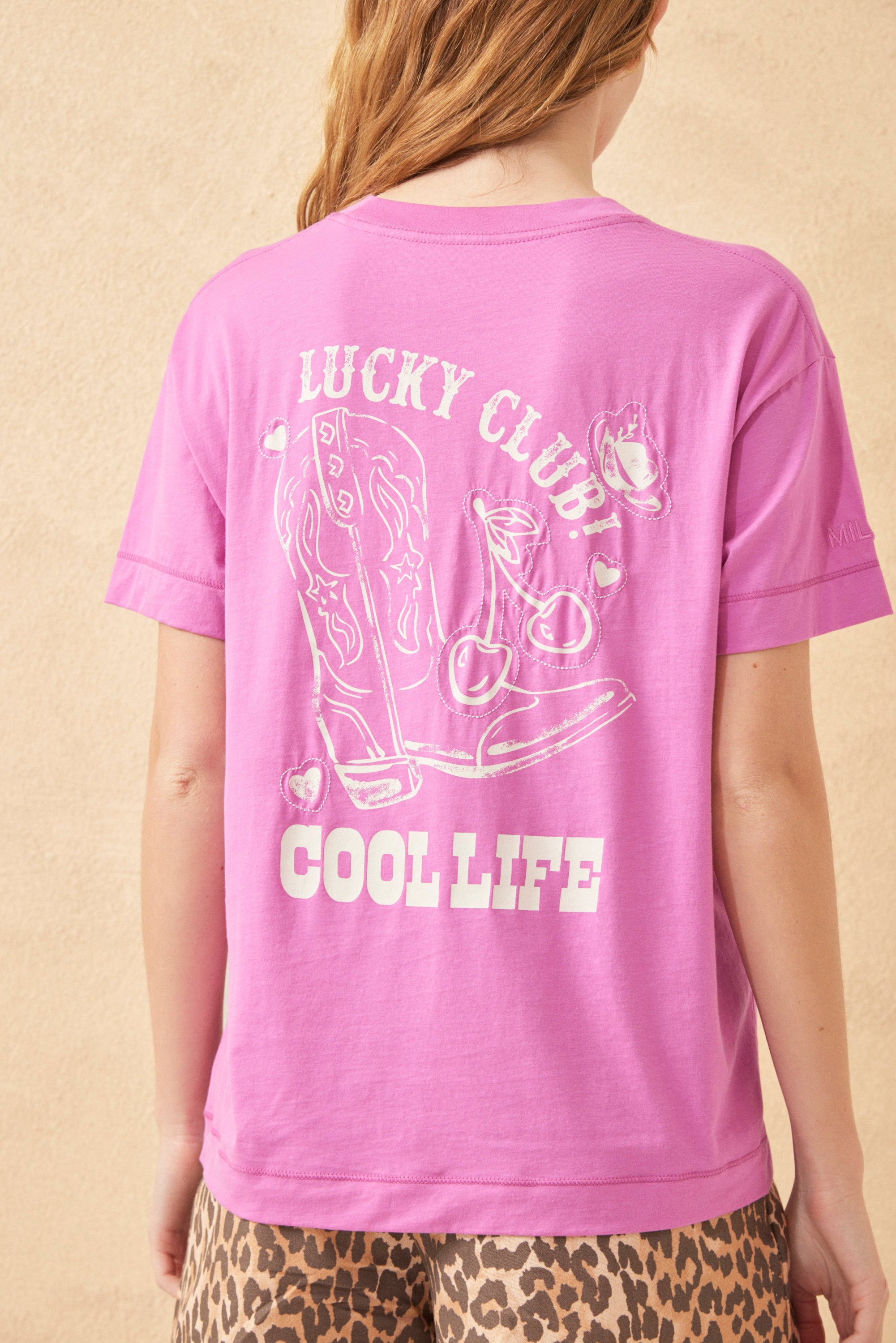 #color_fucsia
