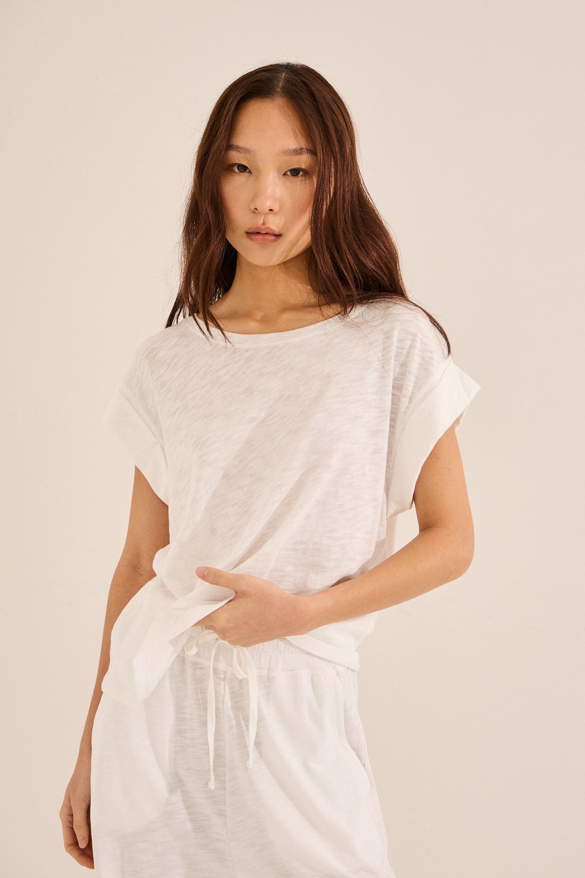 #color_off white