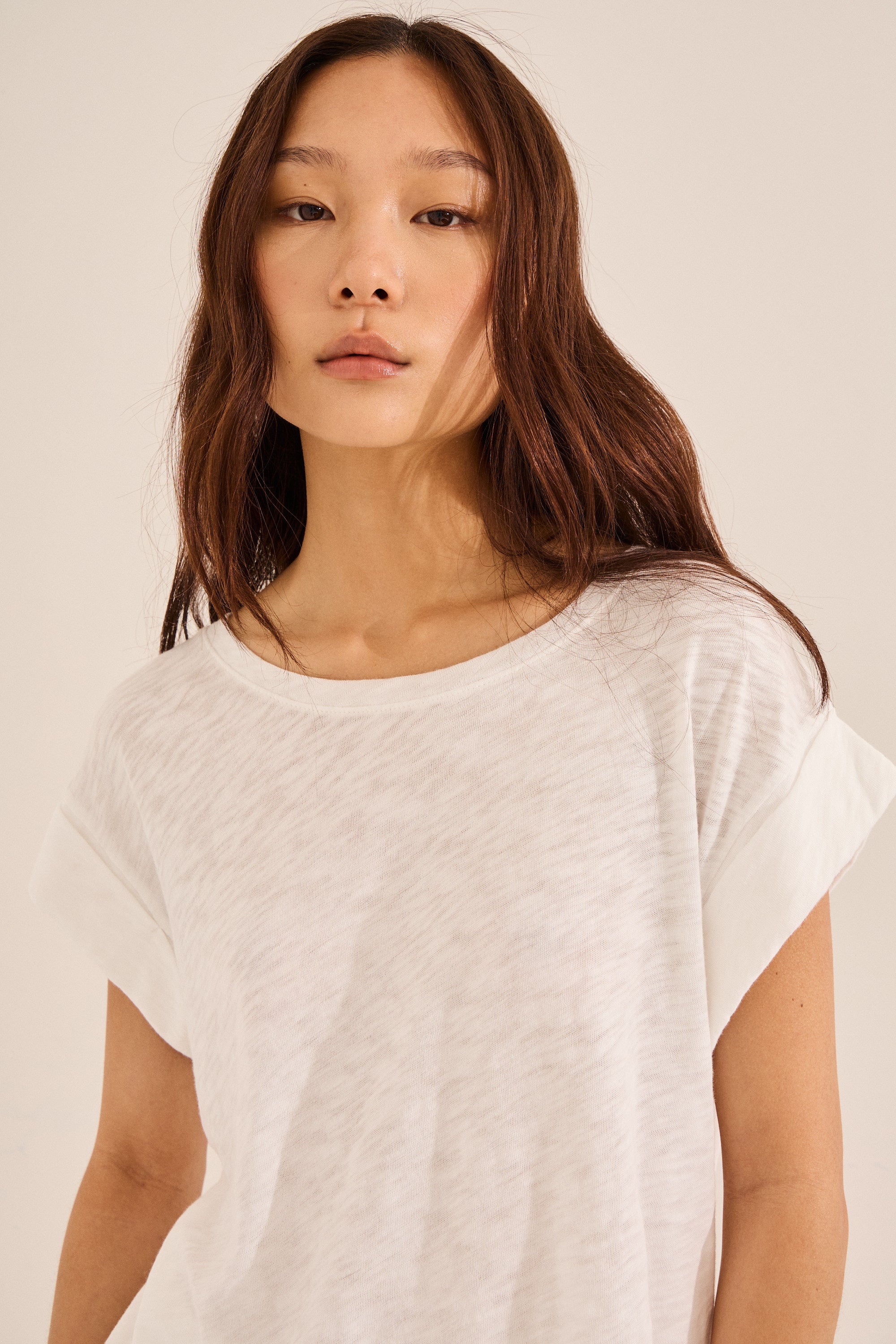 #color_off white