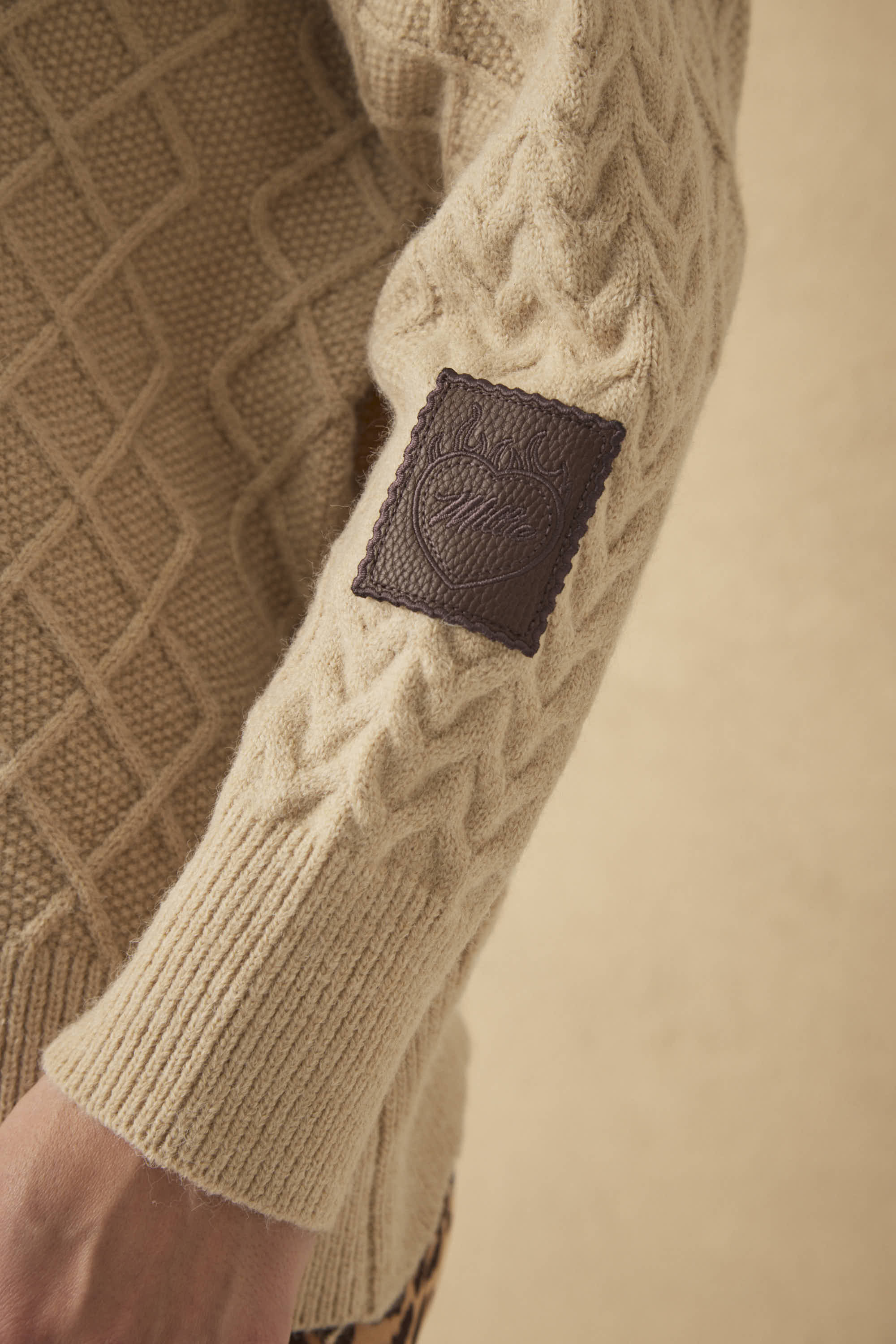 #color_beige